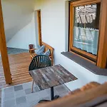 アパート Luxus Im Allgaeu - Zirbenholz Schlafzimmer - Terrasse Mit Bergblick - Infrarotkabine ブライハッハ
