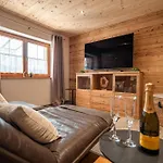 Luxus Im Allgaeu - Zirbenholz Schlafzimmer - Terrasse Mit Bergblick - Infrarotkabine * ブライハッハ
