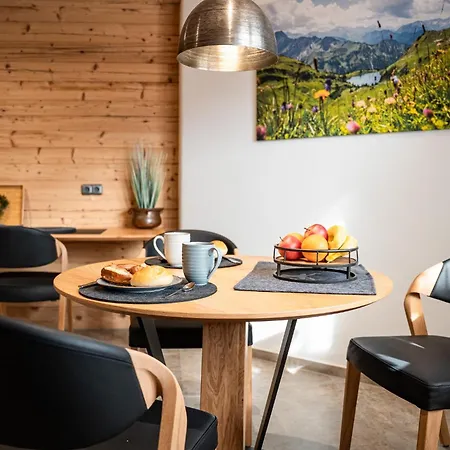Allgaeu Living L Luxus Im Allgaeu - Zirbenholz Schlafzimmer - Terrasse Mit Bergblick - Infrarotkabine